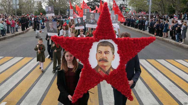 "Спасибо Сталину за победу"...