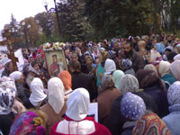 У стен Верховной Рады прошло молитвенное стояние против цифровой идентификации и биометрических документов У стен Верховной Рады прошло молитвенное стояние против цифровой идентификации и биометрических документов