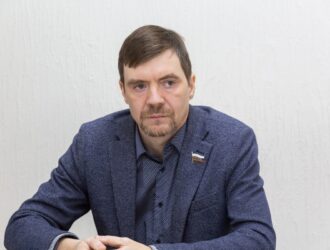 Мигранты в Новосибирске снимают с выборов русского кандидата за участие в СВО